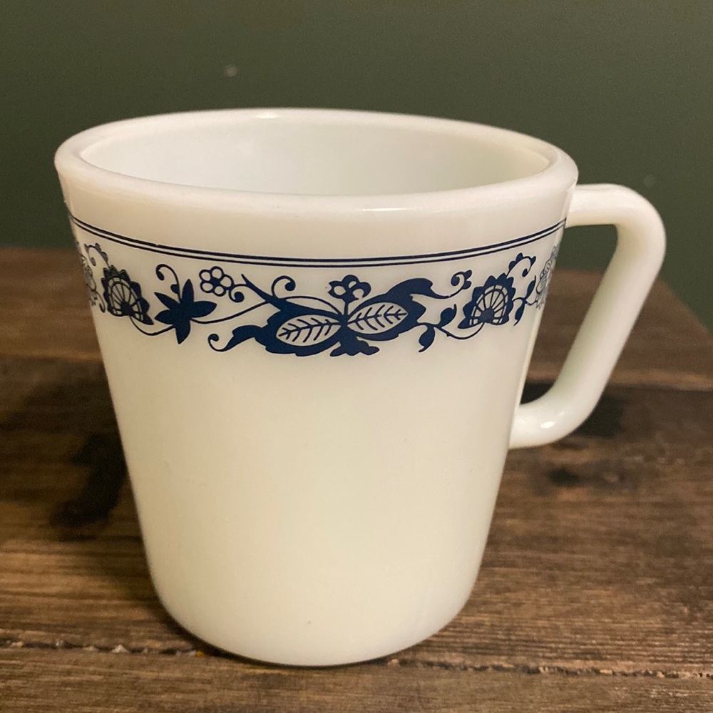 Pyrex Old town Blue Coffee Mug